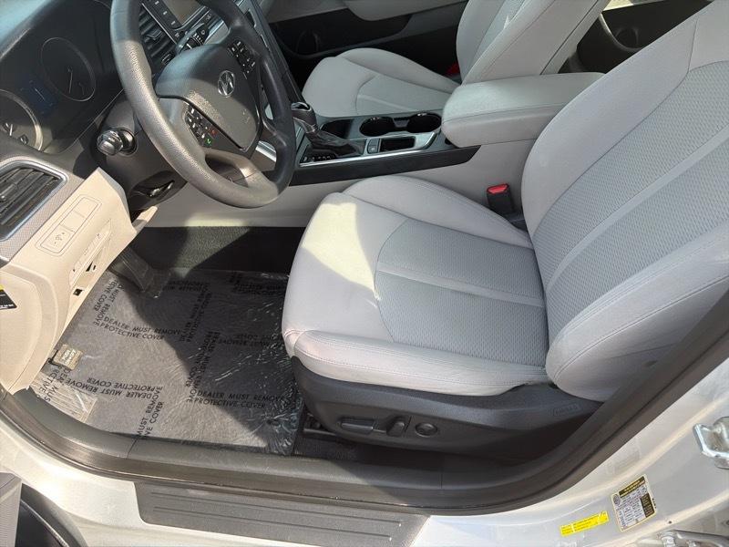 Hyundai Sonata SE 2015