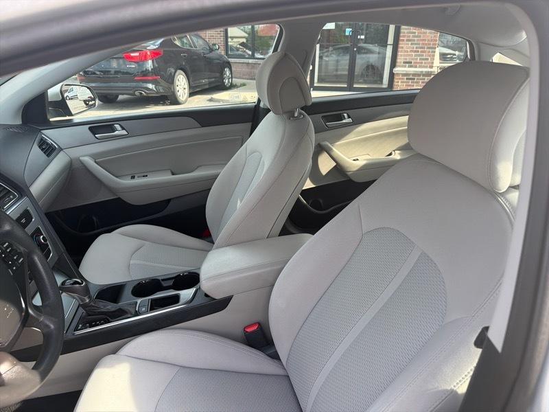 Hyundai Sonata SE 2015