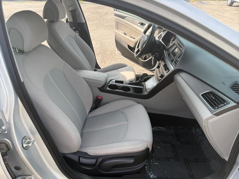 Hyundai Sonata SE 2015