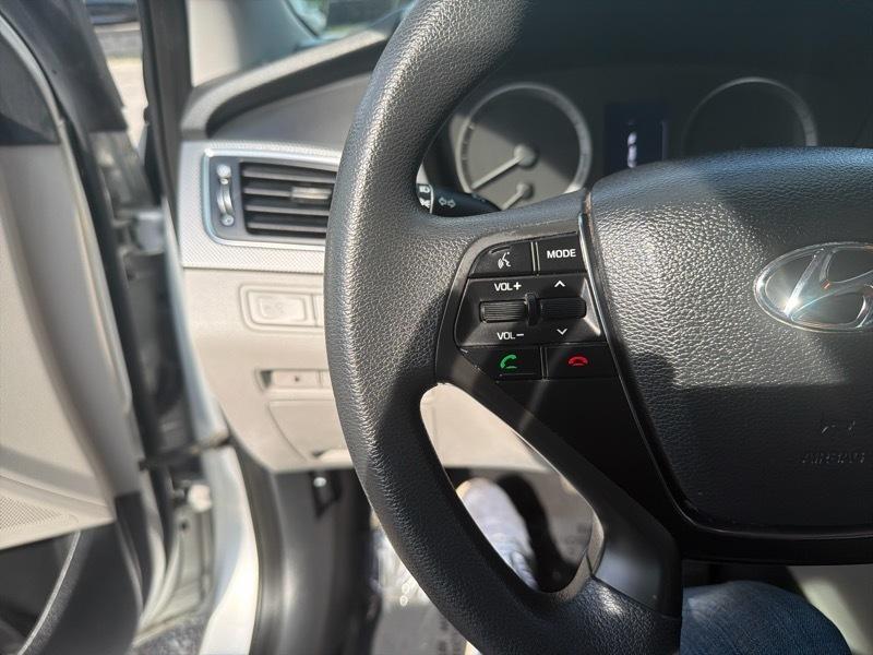 Hyundai Sonata SE 2015