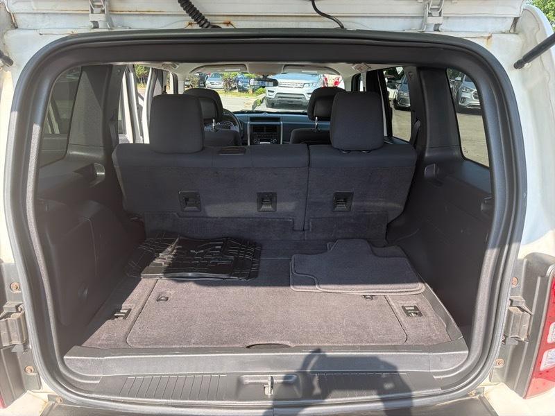 Jeep Liberty Sport 4WD 2010