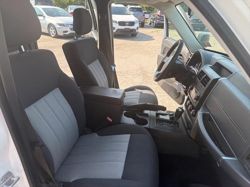 Jeep Liberty Sport 4WD 2010