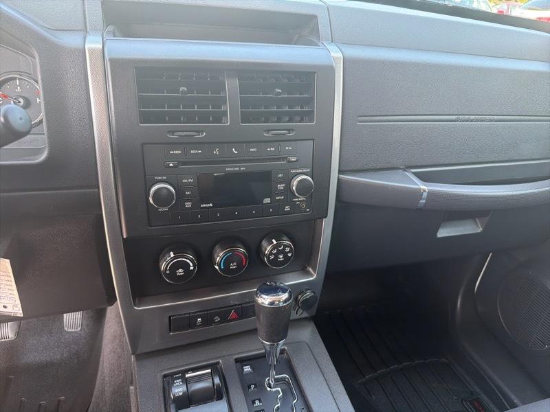 Jeep Liberty Sport 4WD 2010