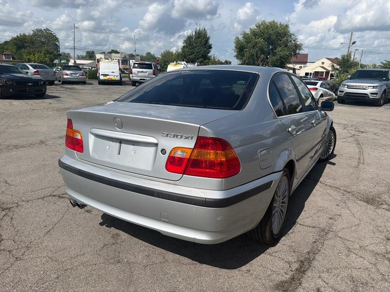 BMW 3-Series 330xi Sedan 2003