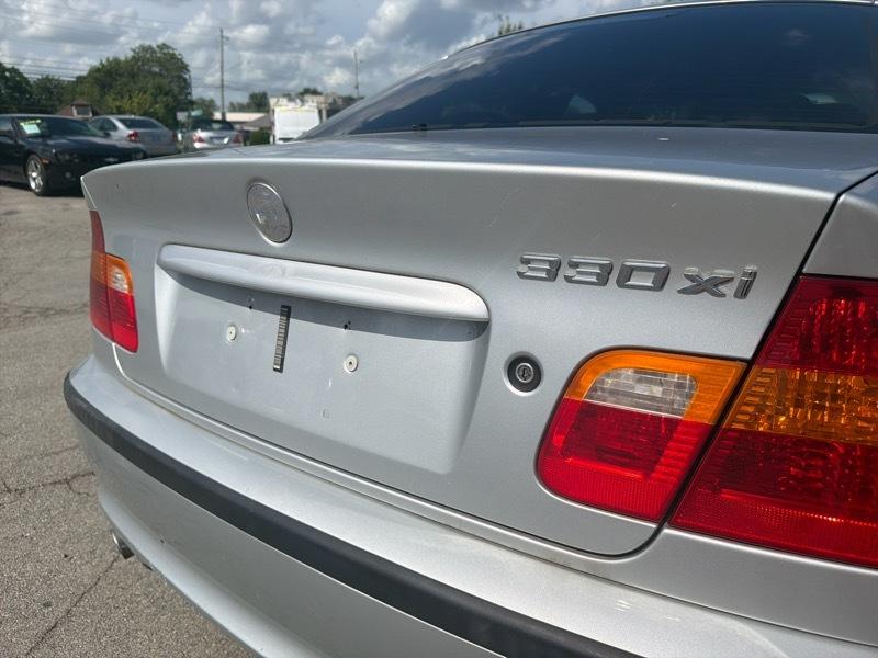 BMW 3-Series 330xi Sedan 2003