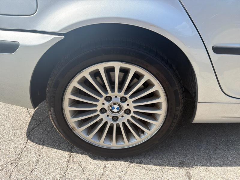 BMW 3-Series 330xi Sedan 2003