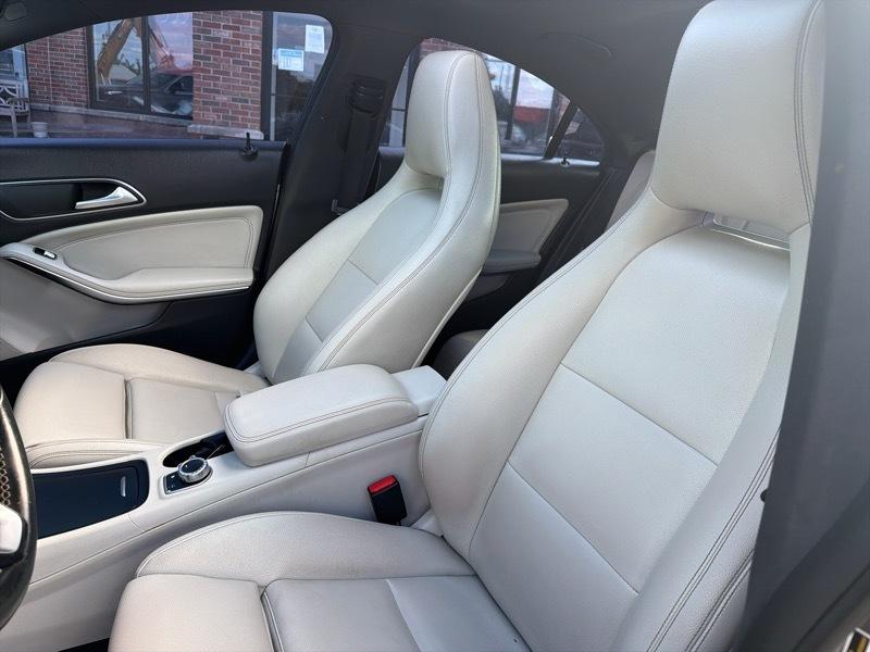 Mercedes-Benz CLA-Class CLA250 4MATIC 2016