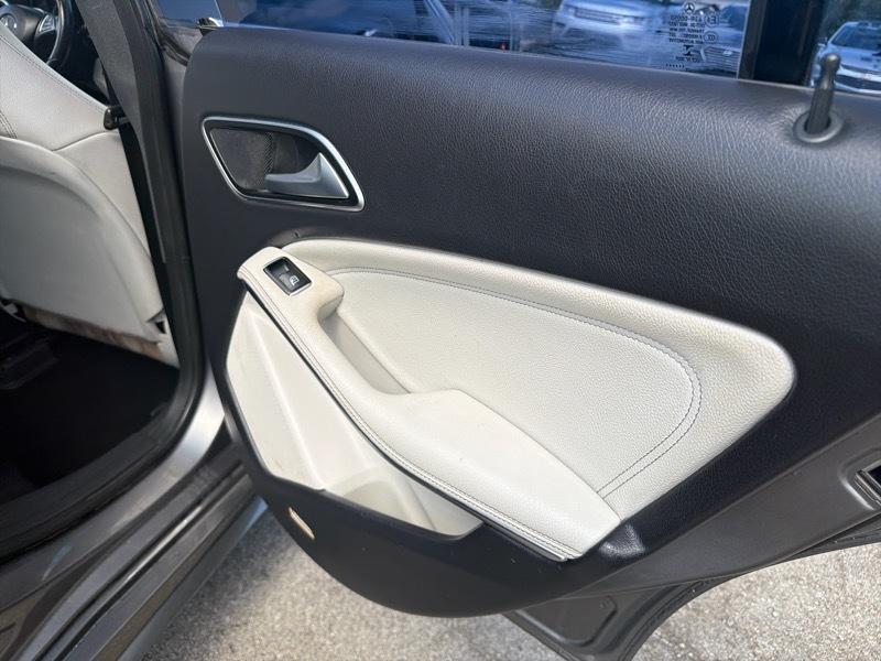 Mercedes-Benz CLA-Class CLA250 4MATIC 2016