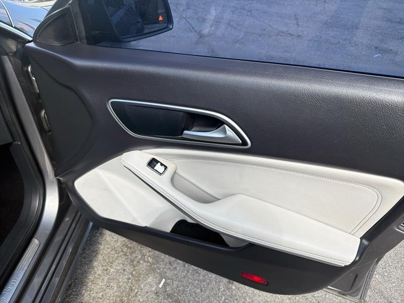 Mercedes-Benz CLA-Class CLA250 4MATIC 2016
