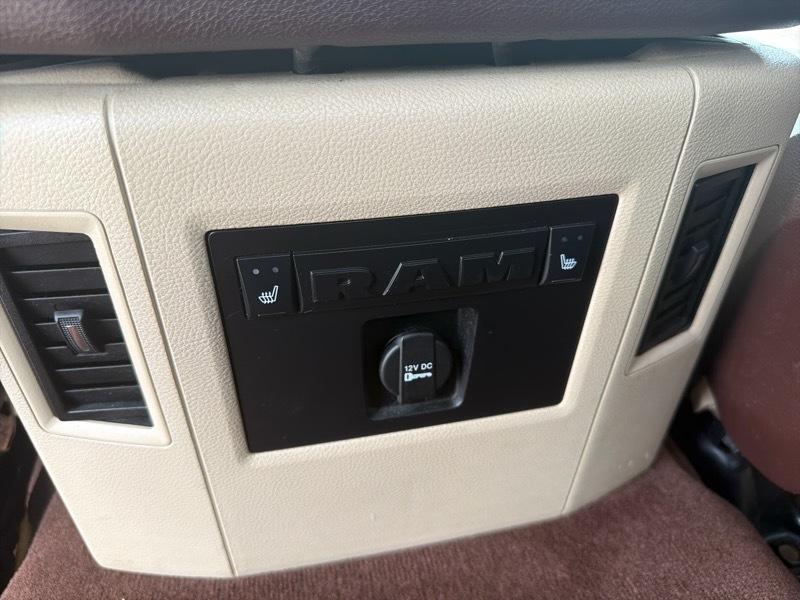RAM 1500 Longhorn Crew Cab SWB 4WD 2015
