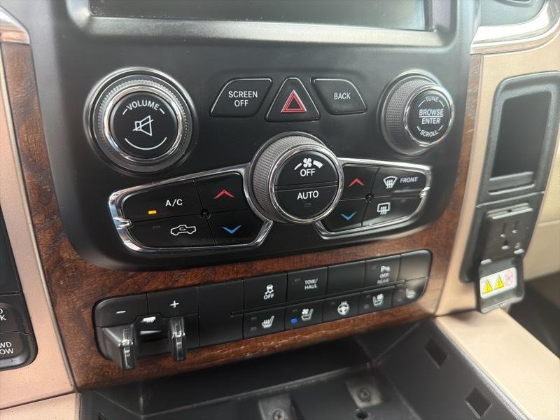 RAM 1500 Longhorn Crew Cab SWB 4WD 2015