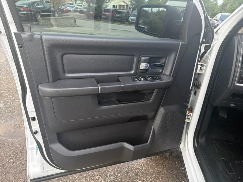 RAM 1500 Sport Quad Cab 4WD 2012
