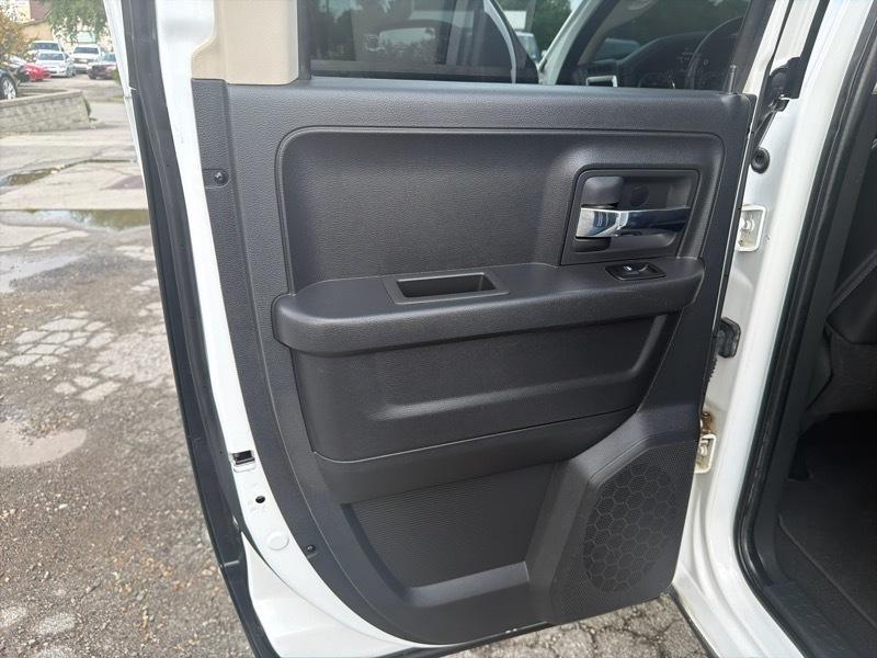 RAM 1500 Sport Quad Cab 4WD 2012