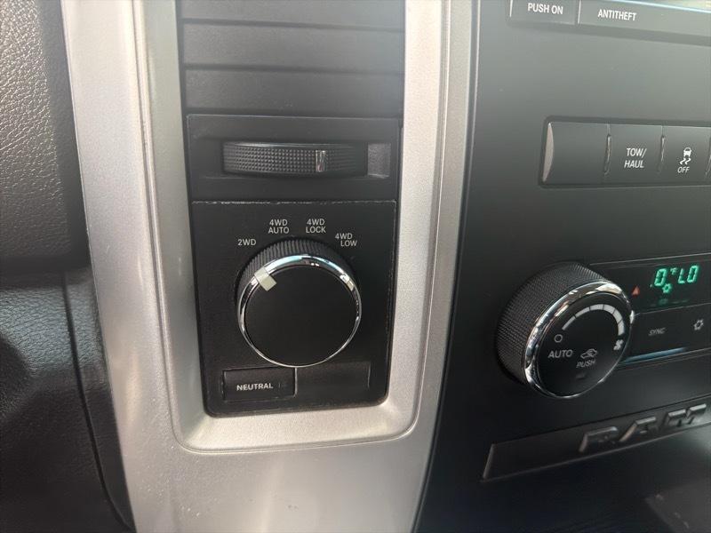 RAM 1500 Sport Quad Cab 4WD 2012