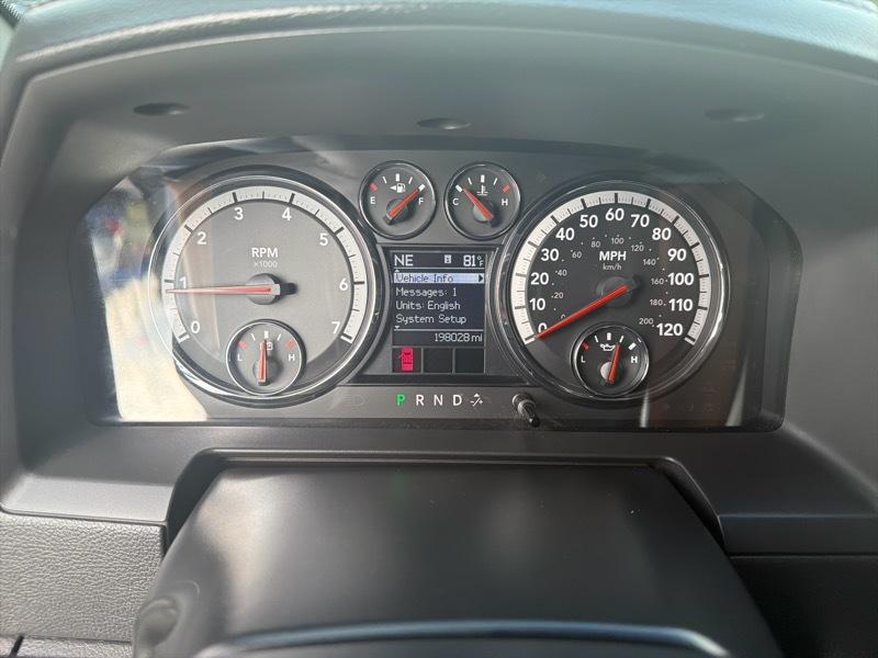 RAM 1500 Sport Quad Cab 4WD 2012