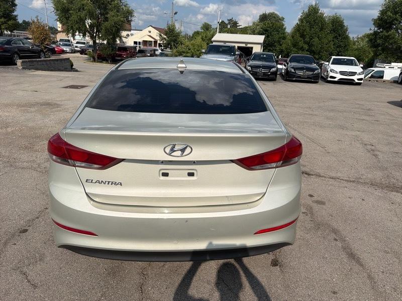 Hyundai Elantra Limited 2018