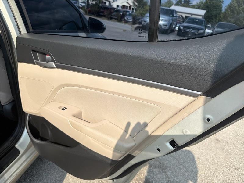 Hyundai Elantra Limited 2018