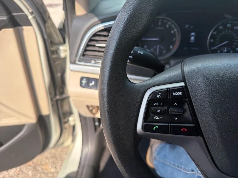 Hyundai Elantra Limited 2018