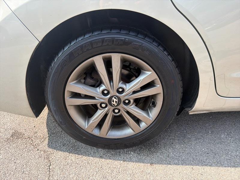 Hyundai Elantra Limited 2018