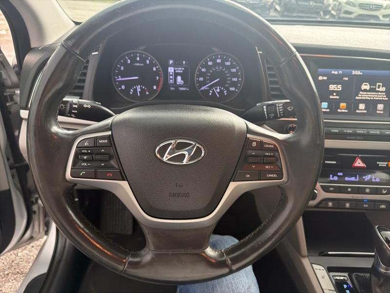 Hyundai Elantra Limited 2017