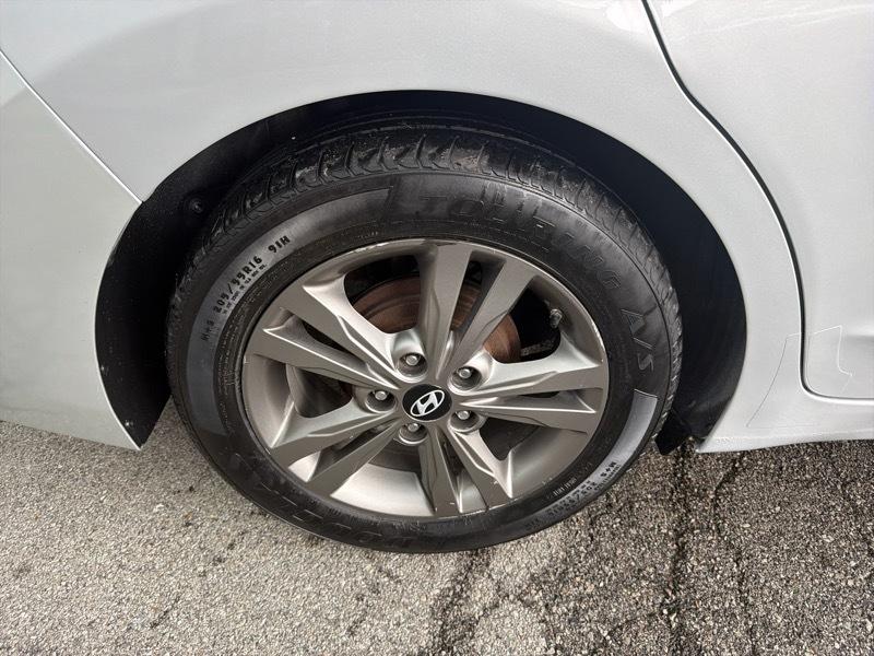 Hyundai Elantra Limited 2017