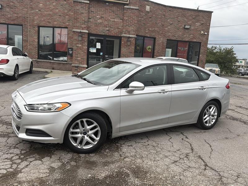 Ford Fusion SE 2016