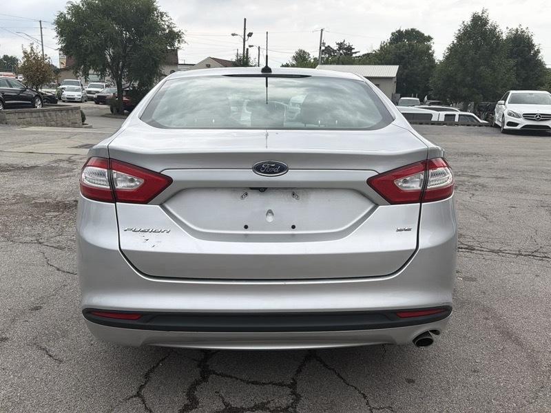 Ford Fusion SE 2016