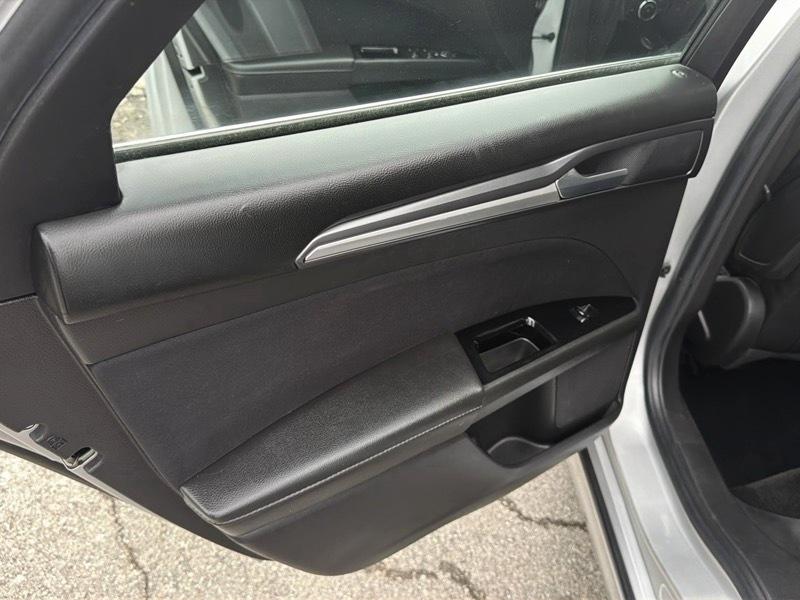Ford Fusion SE 2016