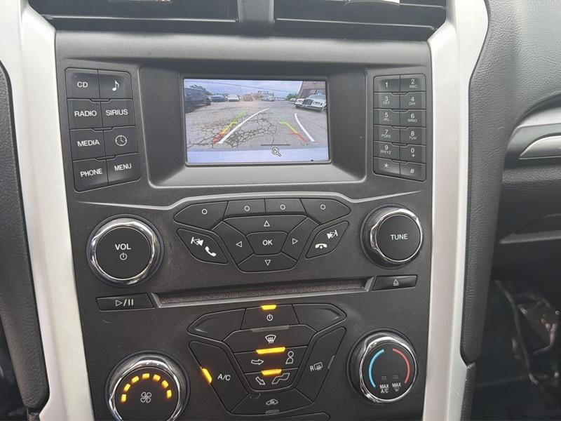 Ford Fusion SE 2016