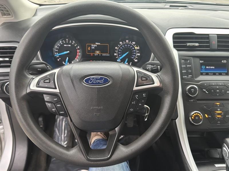 Ford Fusion SE 2016