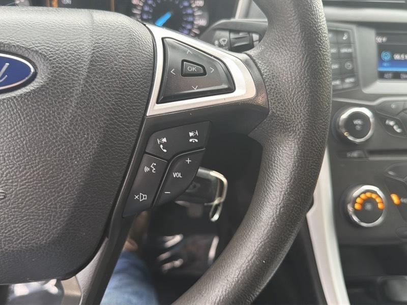 Ford Fusion SE 2016