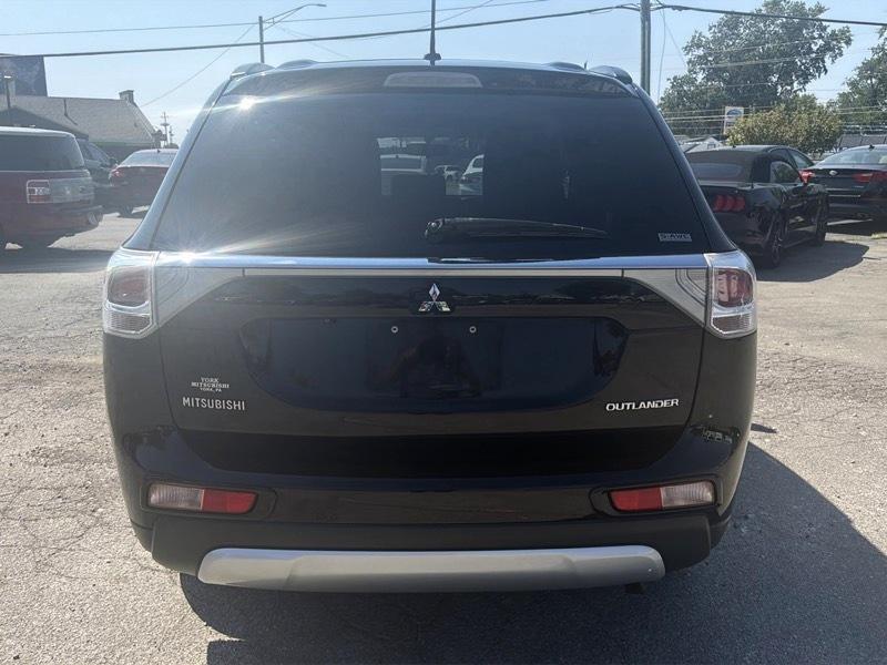 Mitsubishi Outlander SE S-AWC 2015