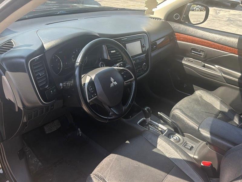 Mitsubishi Outlander SE S-AWC 2015