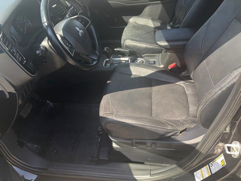Mitsubishi Outlander SE S-AWC 2015