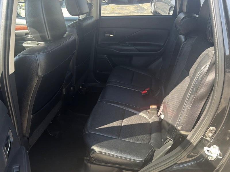 Mitsubishi Outlander SE S-AWC 2015