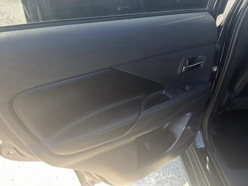 Mitsubishi Outlander SE S-AWC 2015