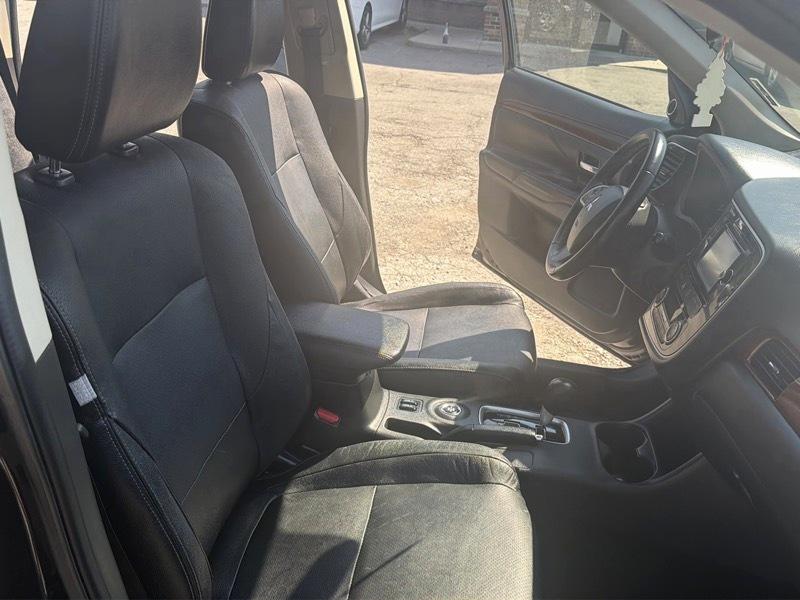 Mitsubishi Outlander SE S-AWC 2015