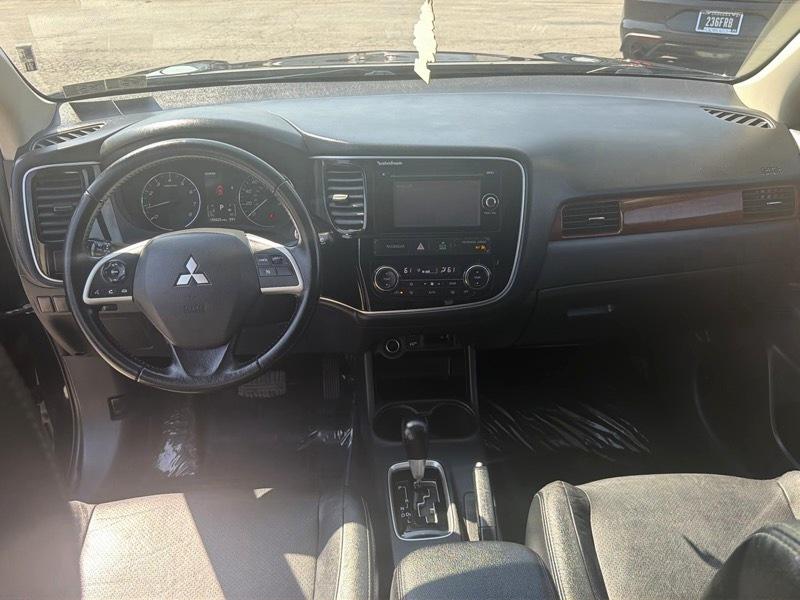 Mitsubishi Outlander SE S-AWC 2015