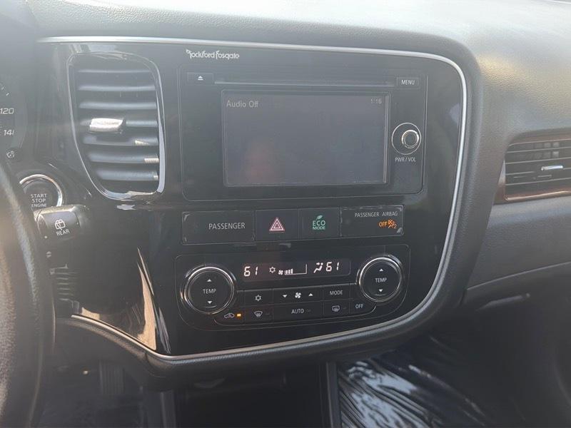Mitsubishi Outlander SE S-AWC 2015