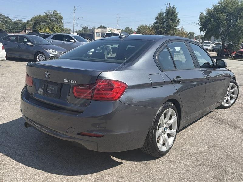 BMW 3-Series 320i Sedan 2014