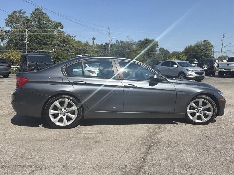 BMW 3-Series 320i Sedan 2014