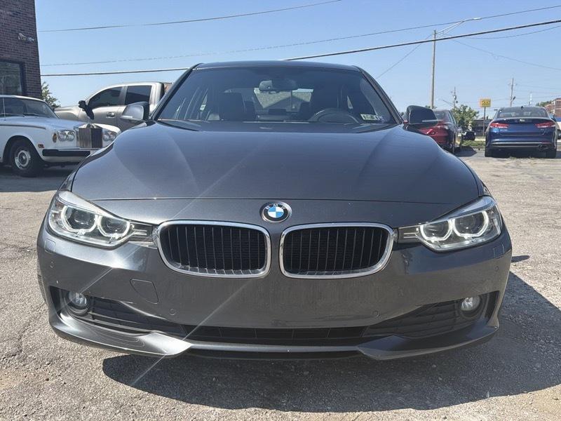 BMW 3-Series 320i Sedan 2014