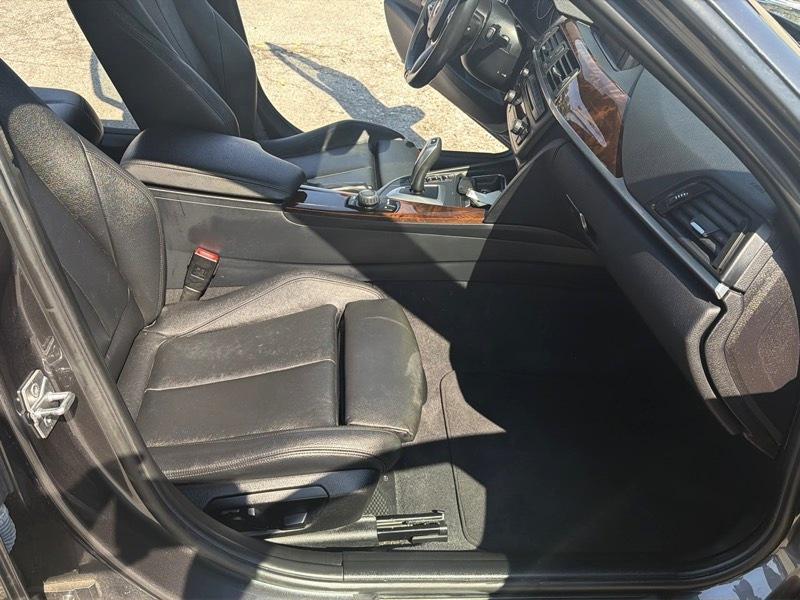 BMW 3-Series 320i Sedan 2014