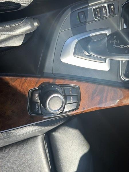 BMW 3-Series 320i Sedan 2014