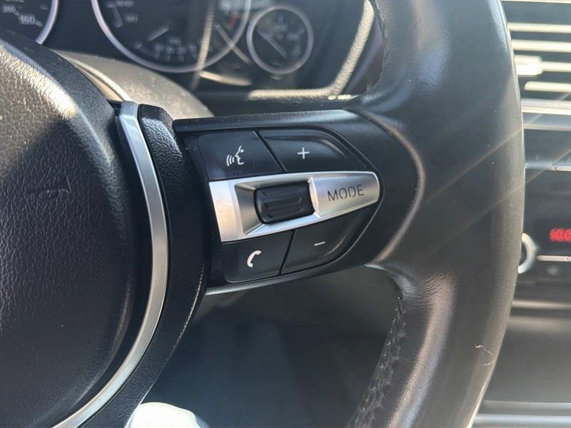 BMW 3-Series 320i Sedan 2014