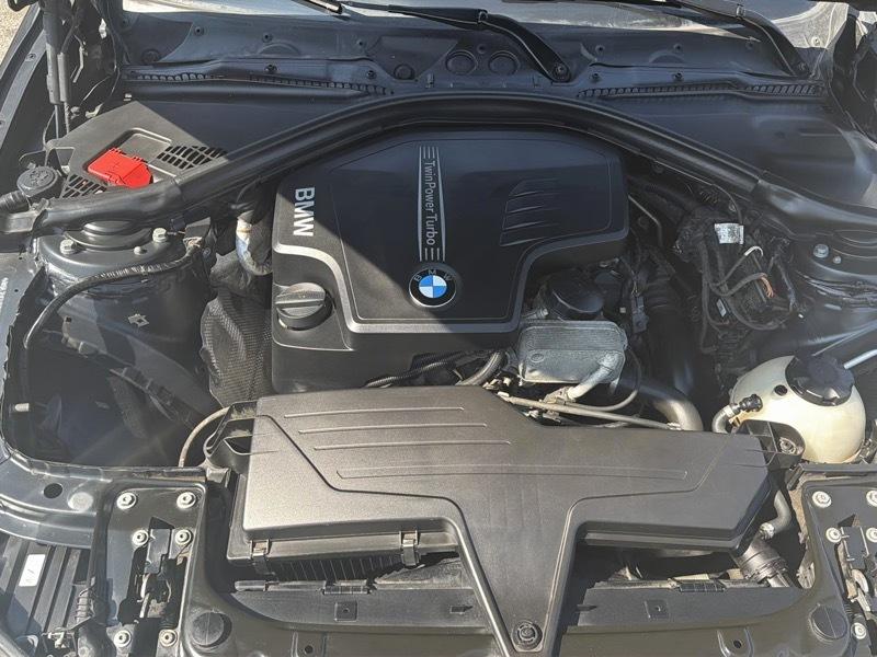 BMW 3-Series 320i Sedan 2014