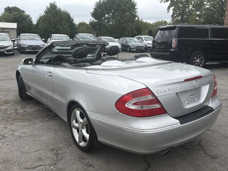 Mercedes-Benz CLK-Class CLK320 Cabriolet 2005