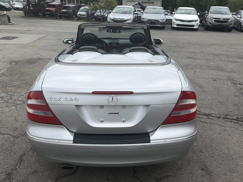 Mercedes-Benz CLK-Class CLK320 Cabriolet 2005