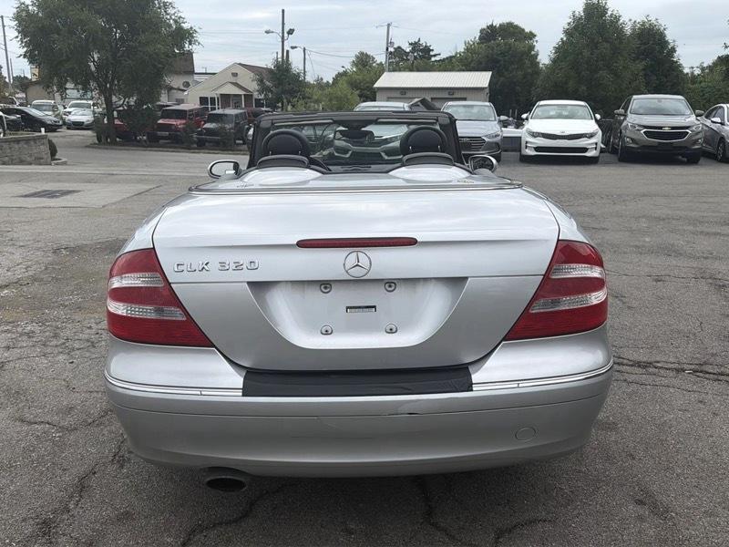 Mercedes-Benz CLK-Class CLK320 Cabriolet 2005