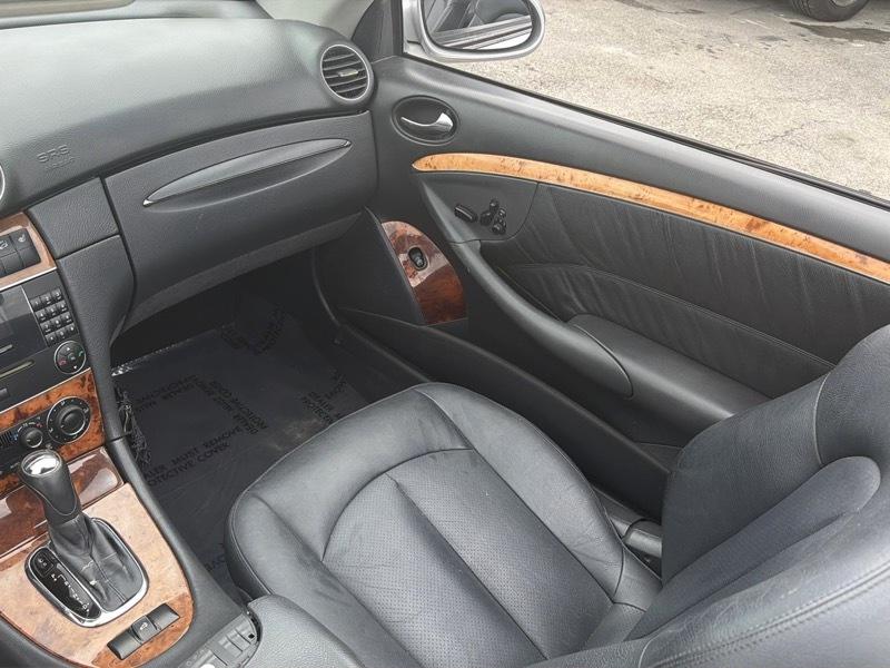 Mercedes-Benz CLK-Class CLK320 Cabriolet 2005